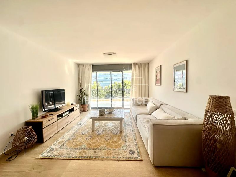 Foto d65ddec6-9488-40c4-abec-c27999d72f59. Rent flat with parking pool in Marina Botafoc-Talamanca Ibiza