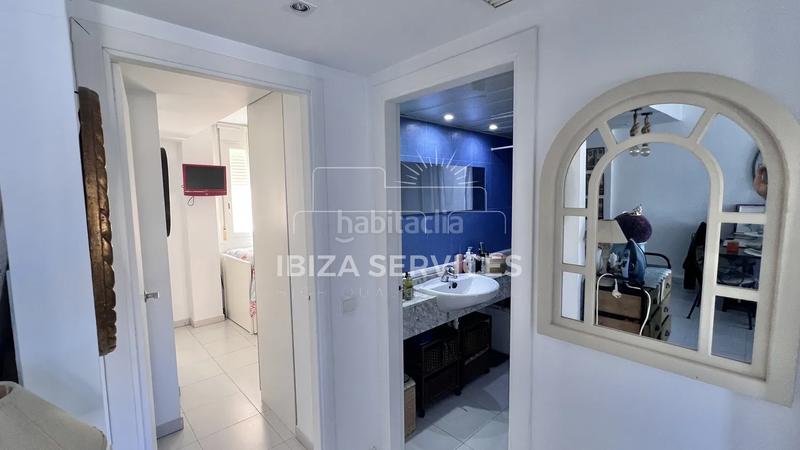 Foto 65f326c4-4fc6-40ce-b47f-277aad9cac6e. Pis amb aparcament piscina a Ses Figueretes - Platja d'en Bossa - Cas Serres Ibiza