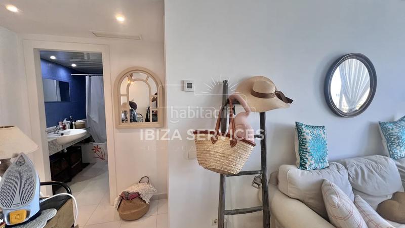 Foto af2f8460-04eb-4e2c-8fbd-920d39c65b14. Pis amb aparcament piscina a Ses Figueretes - Platja d'en Bossa - Cas Serres Ibiza