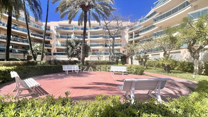 Foto fd6020ed-7fc7-4ad5-804e-84a5c9f31e87. Pis amb aparcament piscina a Ses Figueretes - Platja d'en Bossa - Cas Serres Ibiza