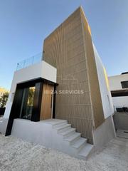 Chalet à Jesús. Venta de fabulosa villa en ses torres