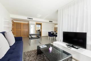 Miete Etagenwohnung in Marina Botafoc-Talamanca. 4.4.b bonito piso de 3 dormitorios en alquiler con vistas al mar