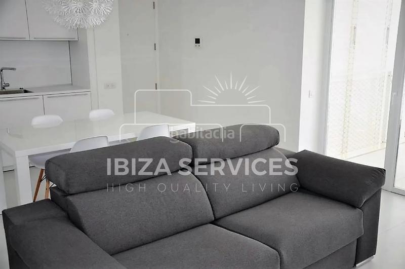 Foto 6625091c-4e87-4913-9ca9-45e00c10ddf5. Rent flat with pool in Marina Botafoc-Talamanca Ibiza