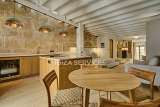 Location Appartement à Dalt Vila-La Marina. Alquiler de temporada loft ático de lujo en la marina