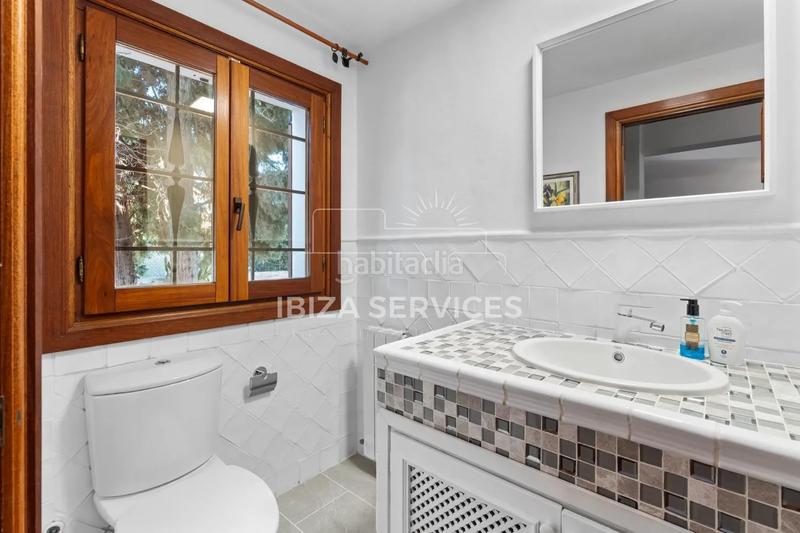 Foto b1b79cd6-60af-4da6-8b3f-f02b36f580dd. Alquiler chalet monthly winter rental san jordi 8 bedroom house for rent en Sant Josep de sa Talaia