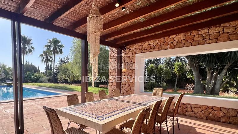 Foto b37b9c3f-97bd-4335-9961-e30cd32b9e0d. Alquiler chalet monthly winter rental san jordi 8 bedroom house for rent en Sant Josep de sa Talaia