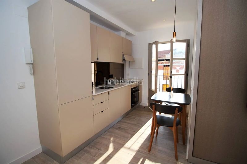 Foto 3c3aecca-f2cc-4dd6-89f4-a483c1e44fe5. Rent flat in Dalt Vila-La Marina Ibiza