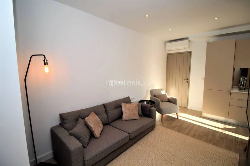 Foto 83b4ee9f-4edf-4cb8-8213-5e9099f9638a. Rent flat in Dalt Vila-La Marina Ibiza