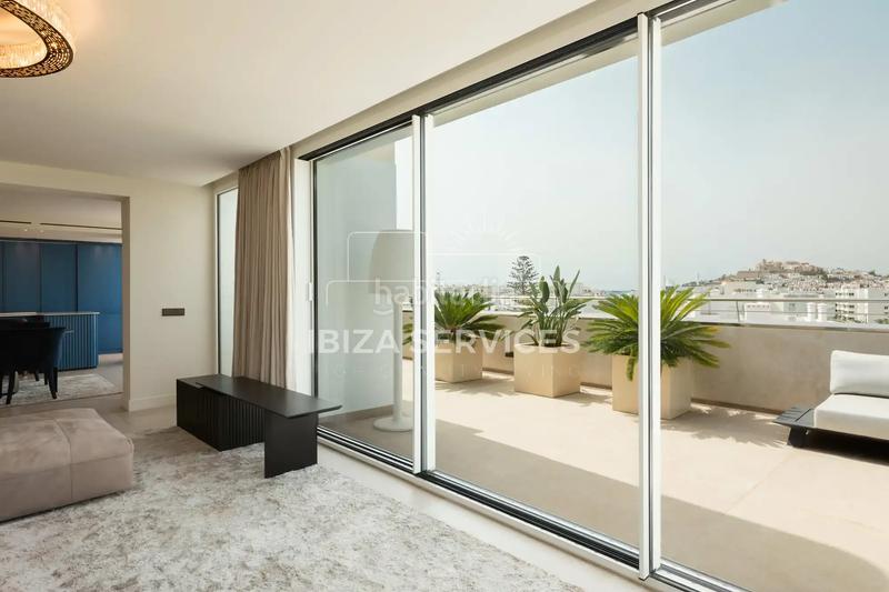 Foto 0f72b778-7b32-4fa4-865e-5a7421632ebf. Appartement avec piscine dans Marina Botafoc-Talamanca Ibiza