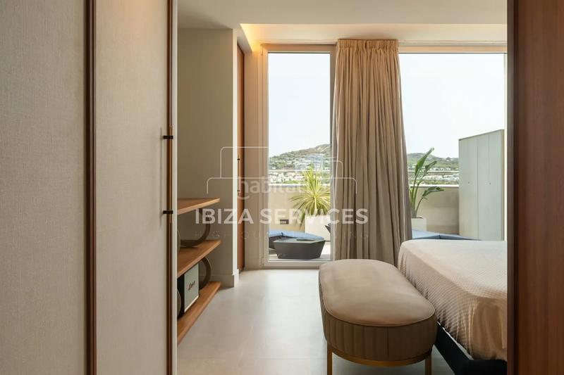 Foto 528247af-5975-47ab-b7c5-d5fb0f3d6a5a. Appartement avec piscine dans Marina Botafoc-Talamanca Ibiza