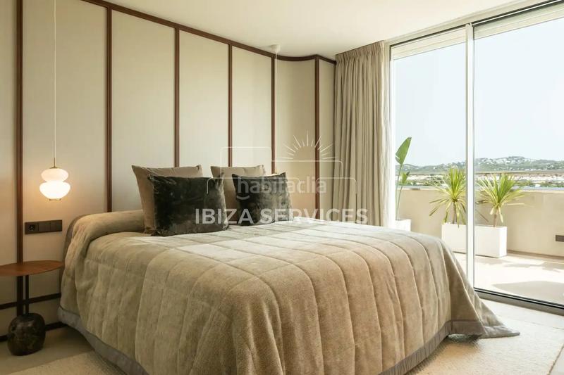 Foto 732a9fdc-2721-43eb-8336-58a27192f454. Appartement avec piscine dans Marina Botafoc-Talamanca Ibiza