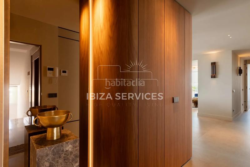 Foto 80f9a28a-2491-44d0-9e5f-46a8aad0467f. Appartement avec piscine dans Marina Botafoc-Talamanca Ibiza