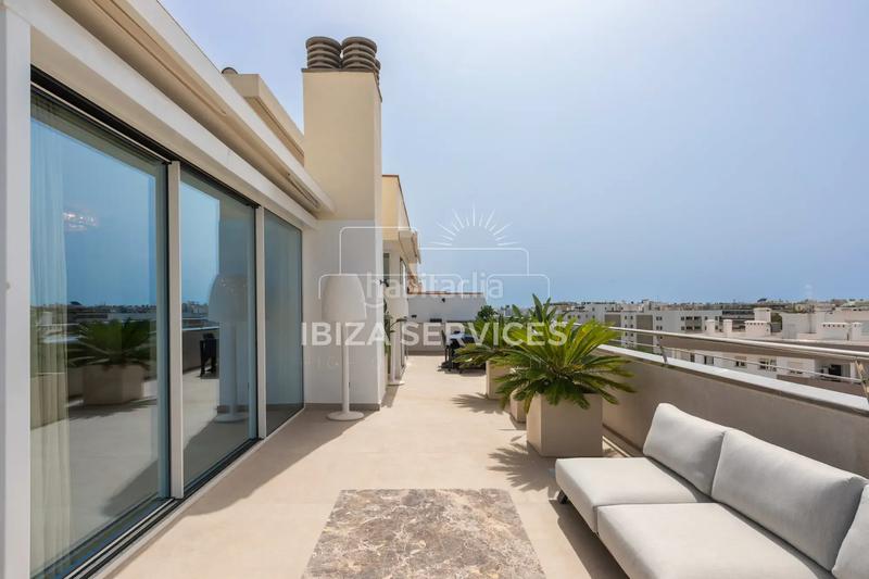 Foto eed15657-0745-4ef4-9589-f7c9829ca1c0. Appartement avec piscine dans Marina Botafoc-Talamanca Ibiza