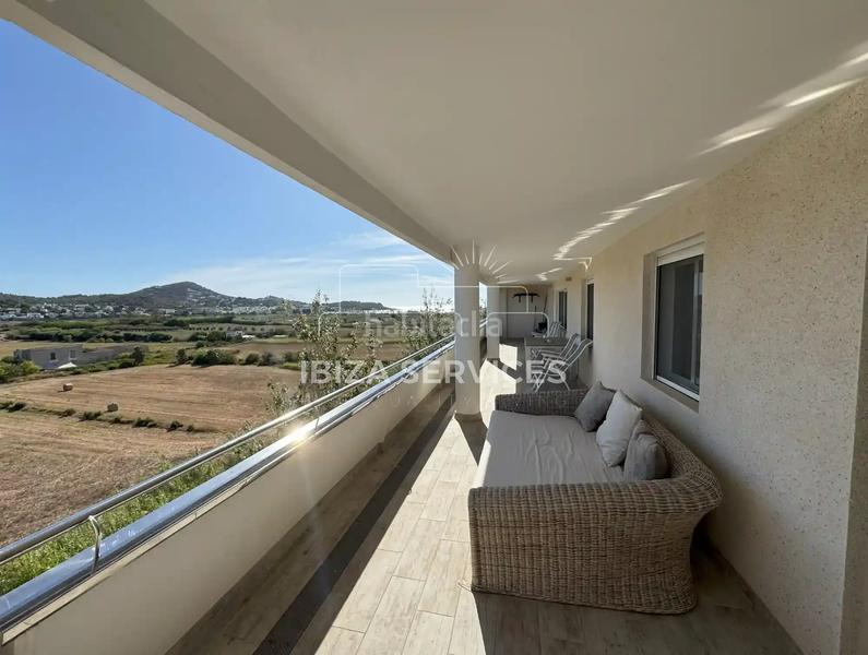 Foto 0be78670-de32-4763-8050-e2db9fae1c98. Affitto appartamento con piscina in Marina Botafoc-Talamanca Ibiza
