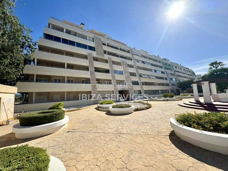 Foto 1332db8d-89ff-491a-8b2c-5366aa899f36. Affitto appartamento con piscina in Marina Botafoc-Talamanca Ibiza