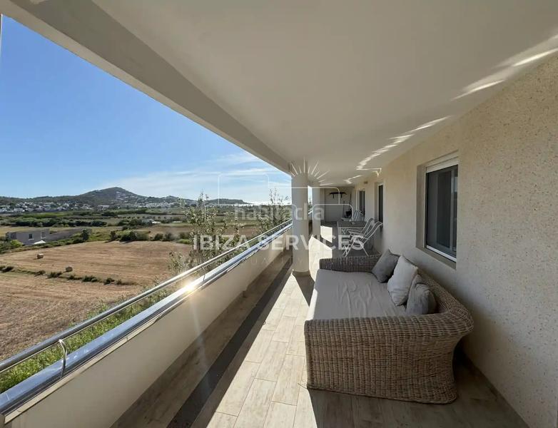 Foto 9eb5fb0b-b3a1-4277-bdb8-57fc677a1499. Affitto appartamento con piscina in Marina Botafoc-Talamanca Ibiza