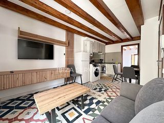 Lloguer Pis a Dalt Vila-La Marina. 3.1 encantador apartamento último piso en alquiler en san telmo