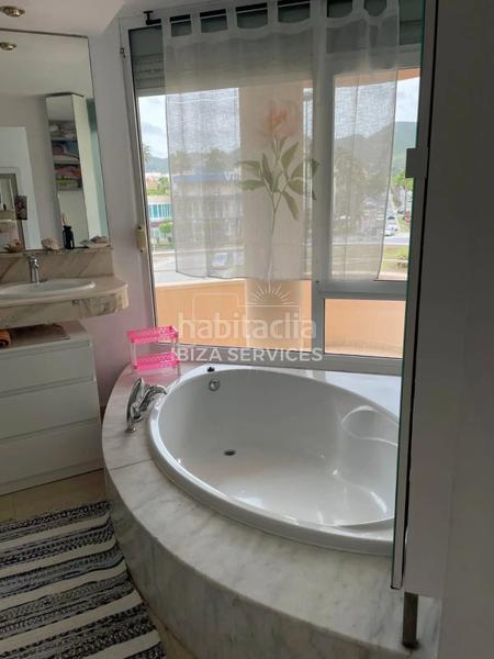 Foto acd4bc20-e2d7-4748-ac48-6f13ff78b453. Affitto appartamento con parcheggio in S´Eixample-Can Misses Ibiza
