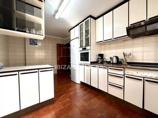 Lloguer Pis a S´Eixample-Can Misses. Piso en alquiler en el corazón de ibiza  ideal para empresas