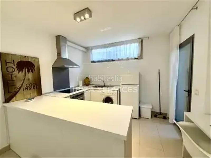 Foto d462841d-c559-4737-a993-80198d02dbf6. Alquiler chalet casa adosada en talamanca con vistas al mar y apartamento independiente en Ibiza