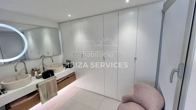 Foto 8d5ee5f3-d395-48b7-b612-332773c70a00. Pis amb aparcament piscina a Marina Botafoc-Talamanca Ibiza