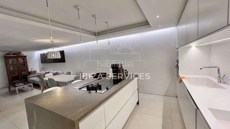 Foto e56ad6c5-5122-4ae5-b8de-3337f0f90347. Pis amb aparcament piscina a Marina Botafoc-Talamanca Ibiza