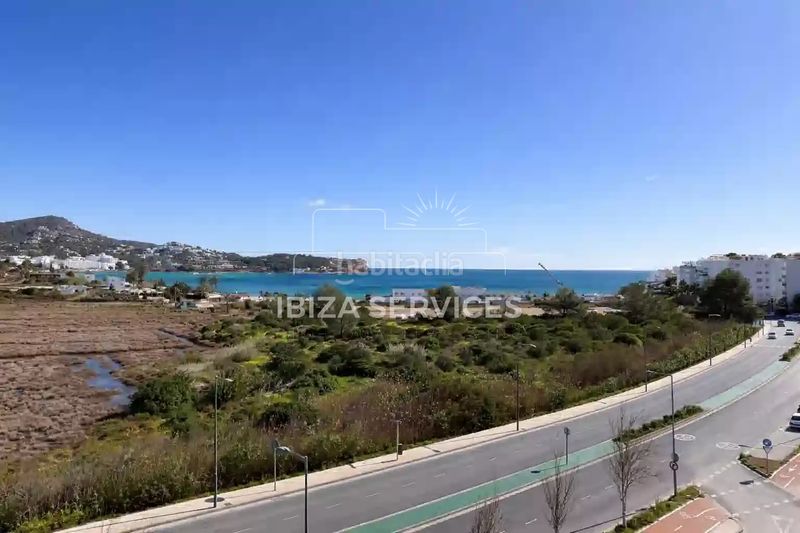 Foto f9a3f64a-53c3-4413-ac0c-f6acbde04d11. Lloguer pis a Marina Botafoc-Talamanca Ibiza