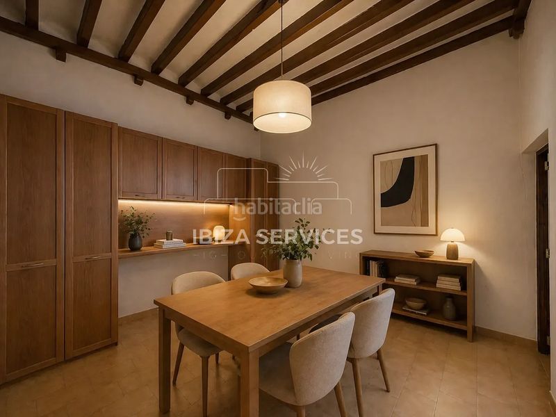 Foto b167d093-085a-42bd-a1a1-c4cd6d37b36a. Pis a Dalt Vila-La Marina Ibiza