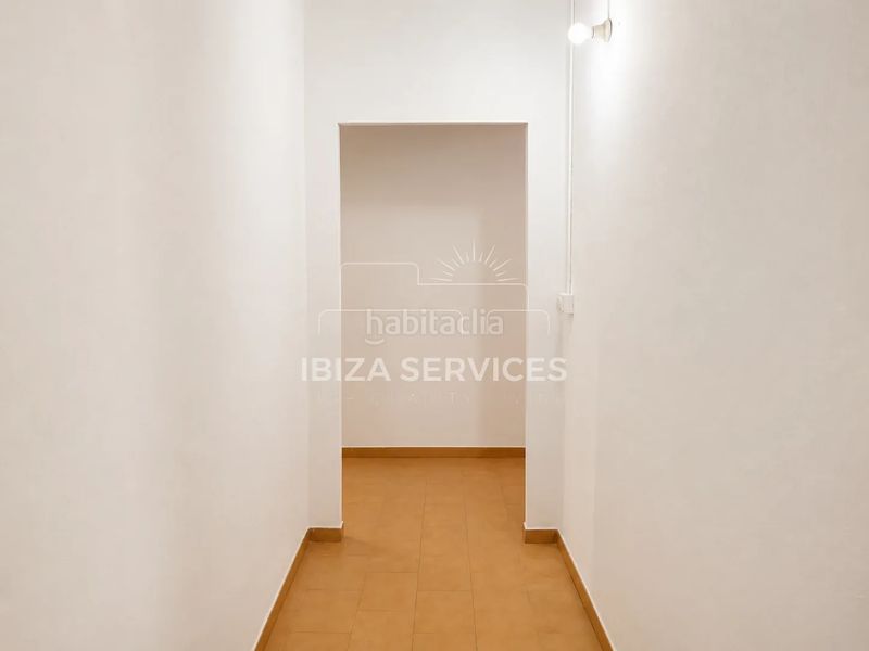 Foto e29b6765-9271-452b-9764-2171220572d7. Pis a Dalt Vila-La Marina Ibiza