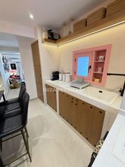 Lloguer Pis a Dalt Vila-La Marina. Encantador dúplex de 1 dormitorio en el puerto viejo old town pu