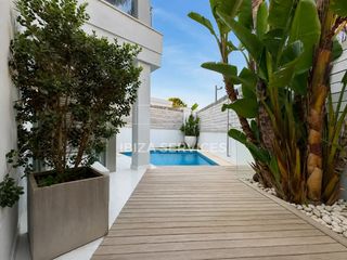 Chalet à Marina Botafoc-Talamanca. Illa plana talamanca adosado de lujo en venta