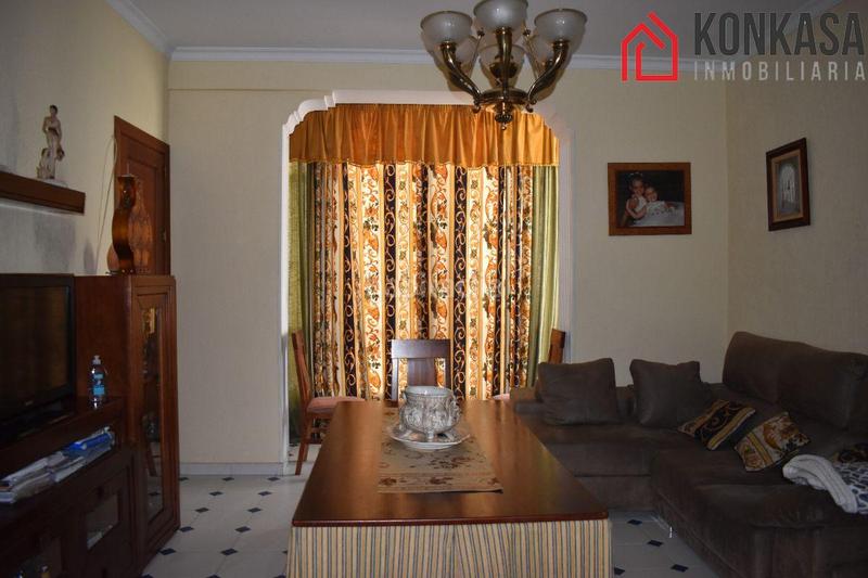 Foto 3738b815-457a-4831-93c3-a0abe1a8299a. House with parking in Arcos de la Frontera