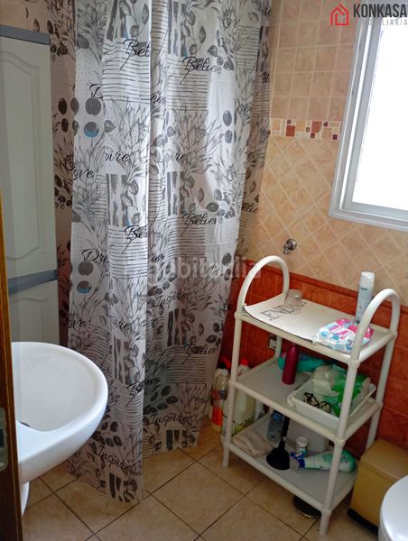 Foto 8f20b1b7-7eb7-4f95-832f-5a8787e055d2. Local comercial a Arcos de la Frontera