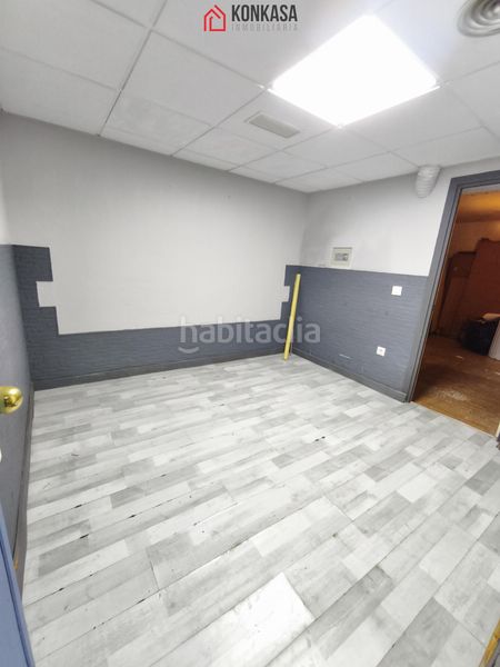 Foto 606db6d3-57d9-4634-9d92-46c04d1704e4. Local comercial a Arcos de la Frontera