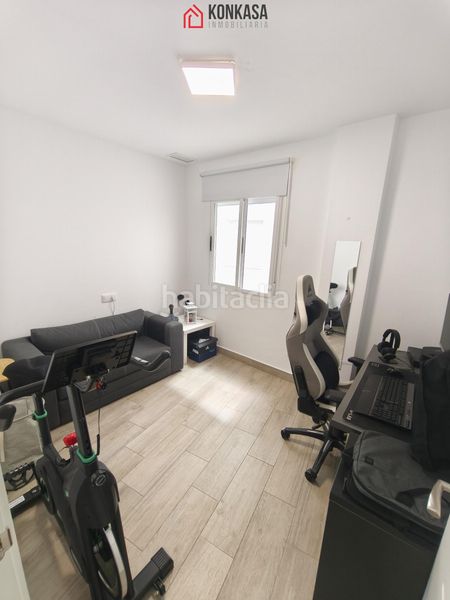 Foto 3c7ccc72-b3ae-4608-8603-1e7ea537a0c1. Pis amb aparcament a Arcos de la Frontera