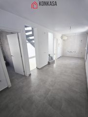 Zweistöckige Wohnung in Espera. Esperadúplex