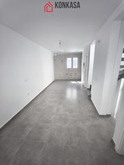 Zweistöckige Wohnung in Espera. Esperadúplex