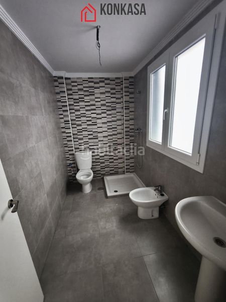Foto be96d7a1-0c92-4e96-9fa9-f06c10a12e70. Duplex avec parking dans Espera