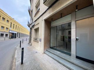 Lloguer Local Comercial  Rector tomas vila. Local en alquiler en sant feliu de codines