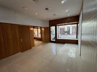 Lloguer Local Comercial  Agustí santacruz. Local en alquiler en sant feliu de codines