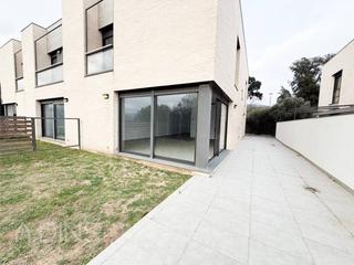 Casa a Cam del puiggracis 4. Casa en venta en bigues i riells del fai