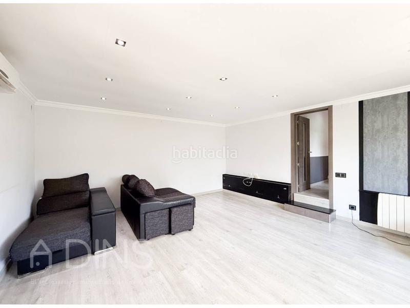 Foto 2fcf943b-8b87-46e0-9397-af538dbd9fe3. Casa in roures 6 in Castellcir