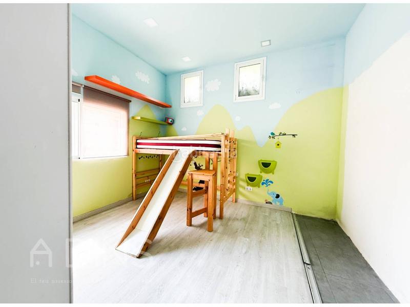 Foto 87a5ad1d-d3f5-4686-bb5a-faa4ffdc7dc4. Casa in roures 6 in Castellcir