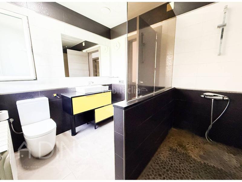 Foto 909f4110-c319-4b62-9b91-98e19a487618. Casa in roures 6 in Castellcir