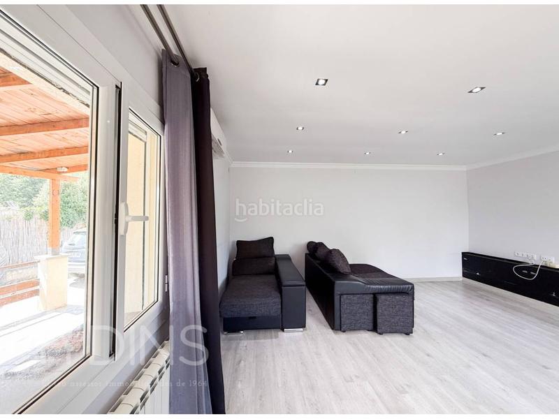 Foto 9310a0ed-b2ea-4cbb-b85d-3991c272522d. Casa in roures 6 in Castellcir