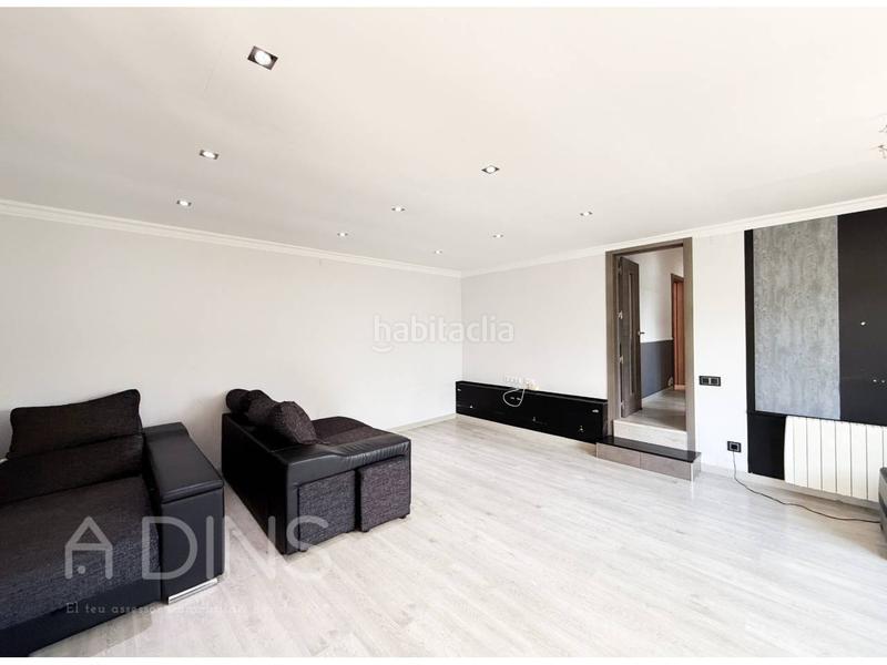 Foto f06dd57e-7902-4fde-8149-f3b06be002b5. Casa in roures 6 in Castellcir