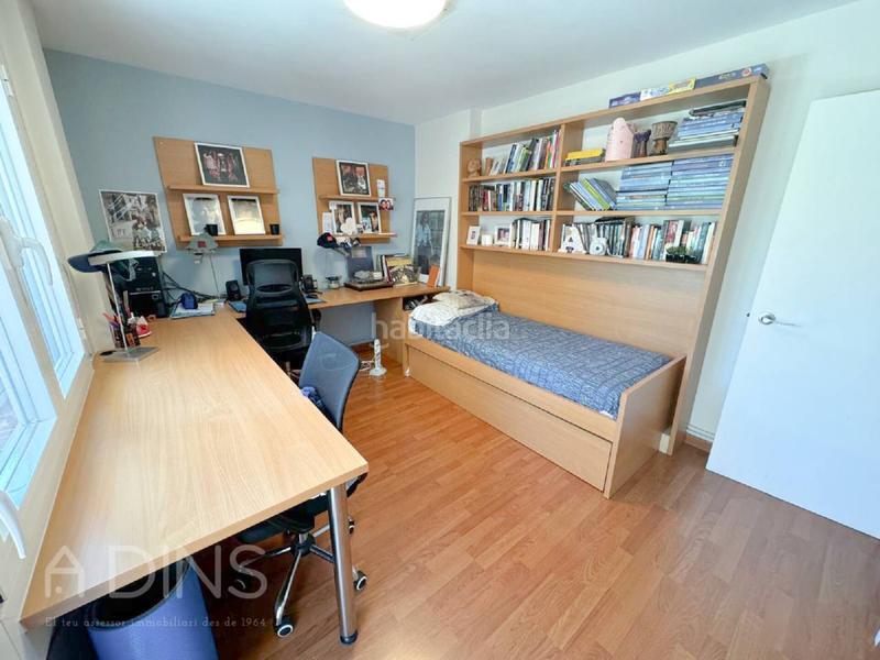 Foto 63c88657-0025-43ad-a69d-5f3072746018. Location appartement avec parking dans Barri del Centre Terrassa
