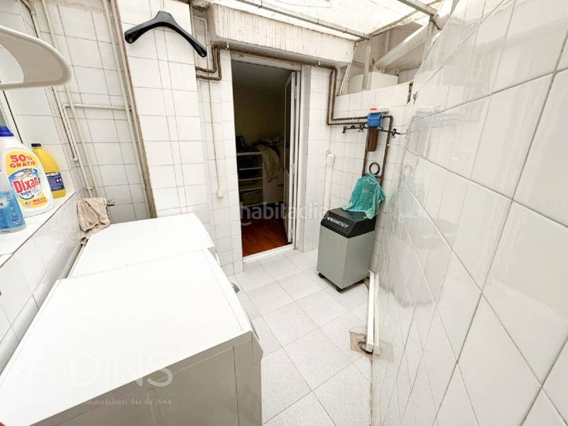 Foto c17f0920-a555-4761-8d55-3e44ad8ef78c. Location appartement avec parking dans Barri del Centre Terrassa