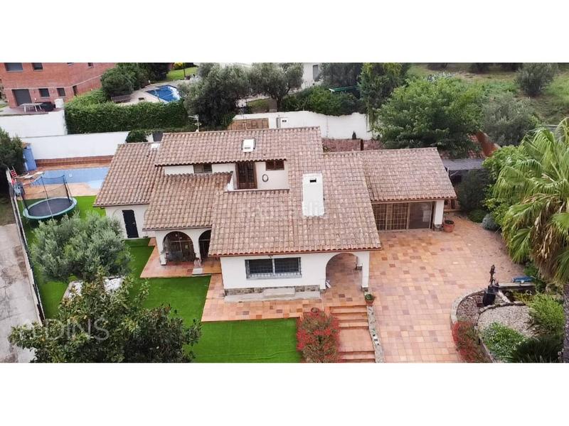 Foto ef29c0c5-6d1b-4495-acb0-a4b1dec5e8cc. Casa con riscaldamento parcheggio piscina in Can Violí - Can Poi del Bosc Garriga (La)