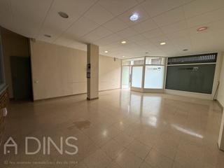 Lloguer Local Comercial  General padros. Alquiler de local comercial en caldes de montbui